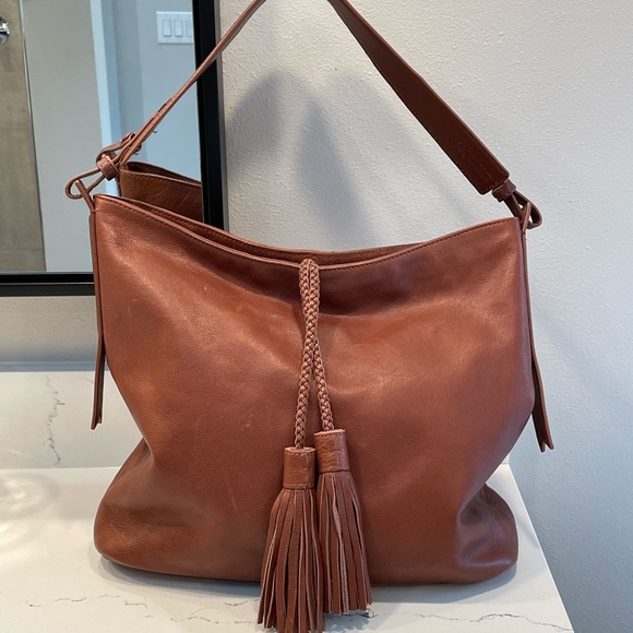 Margot Hobo bucket handbag - Picture 3 of 10
